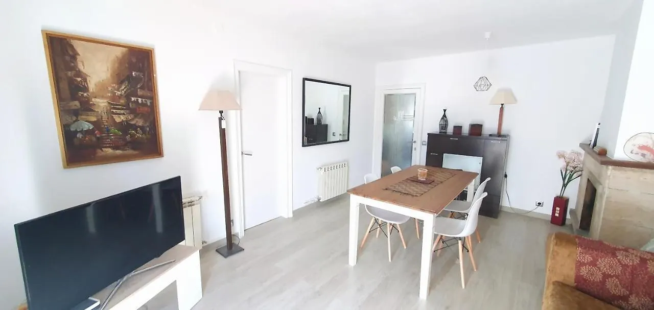 Apartamento Acogedor Cerca De La Playa Y Puerto. Sant Feliu de Guixols Spain